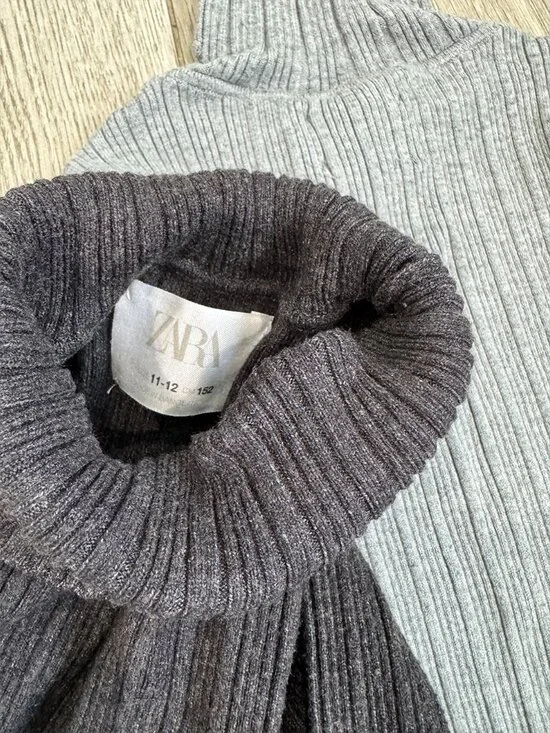 EUC 2 Zara Girls Ribbed Turtleneck Tops Charcoal and Grey Size 11-12 - Picture 3 of 5